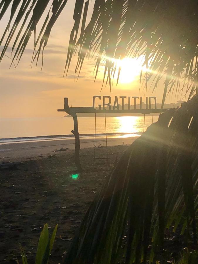 Faith Glamping Dome Costa Rica Bed & Breakfast Manzanillo  Exterior photo