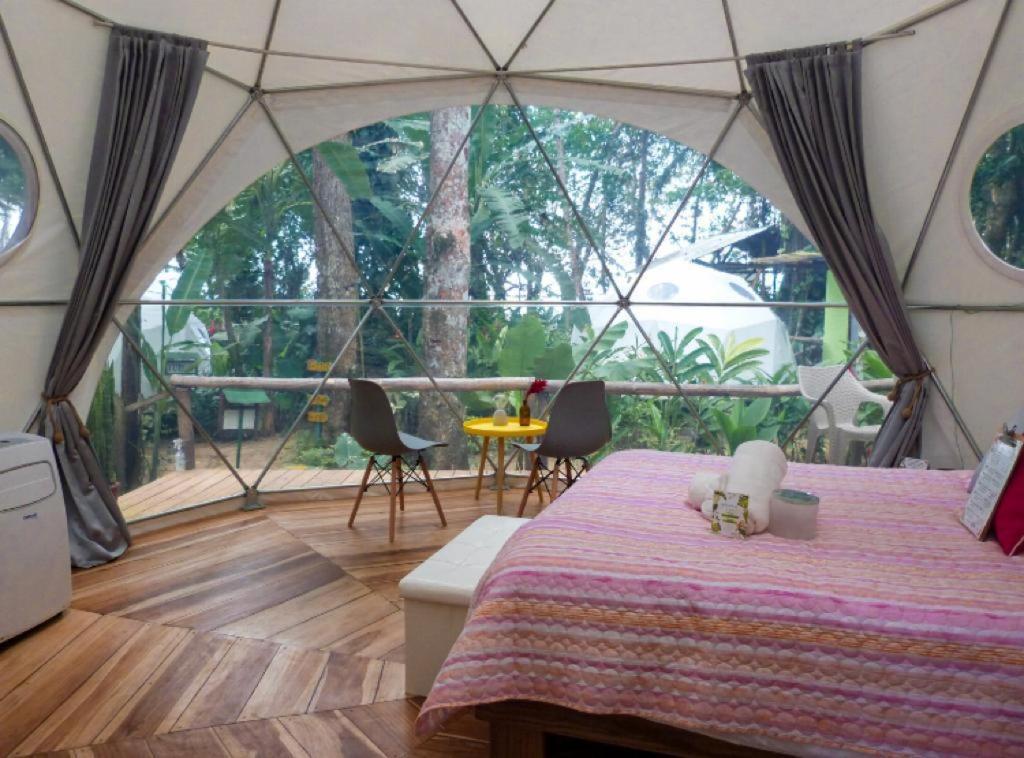 Faith Glamping Dome Costa Rica Bed & Breakfast Manzanillo  Exterior photo